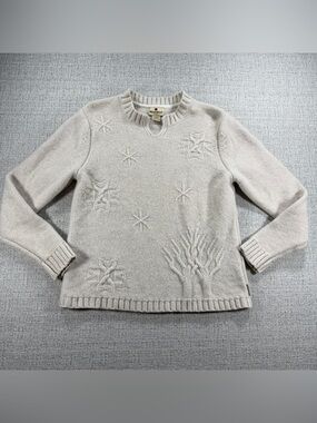 Woolrich Sz M Oatmeal V Neck Lamb's Wool Sweater decorative cable Winter Design